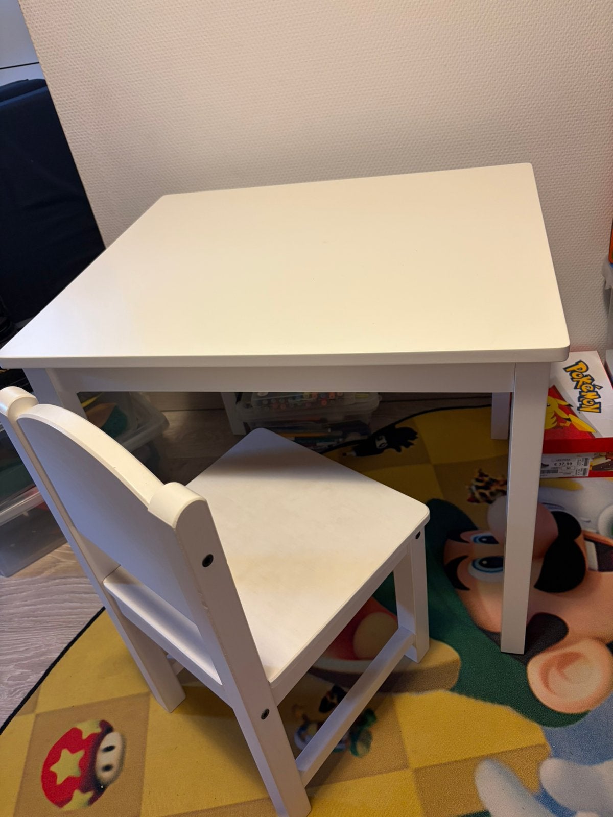 Table et chaise ikea, Enfants & Bébés, Enlèvement, Comme neuf