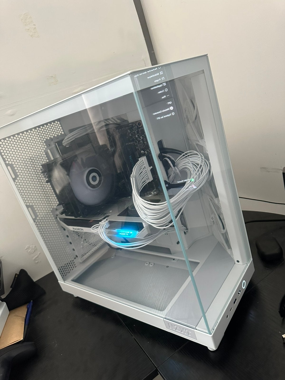 PC Gamer Blanc Custom - RX 9060 XT 16GB / Ryzen 9 5900X, Computers en Software, Ophalen, Zo goed als nieuw, Gaming, SSD