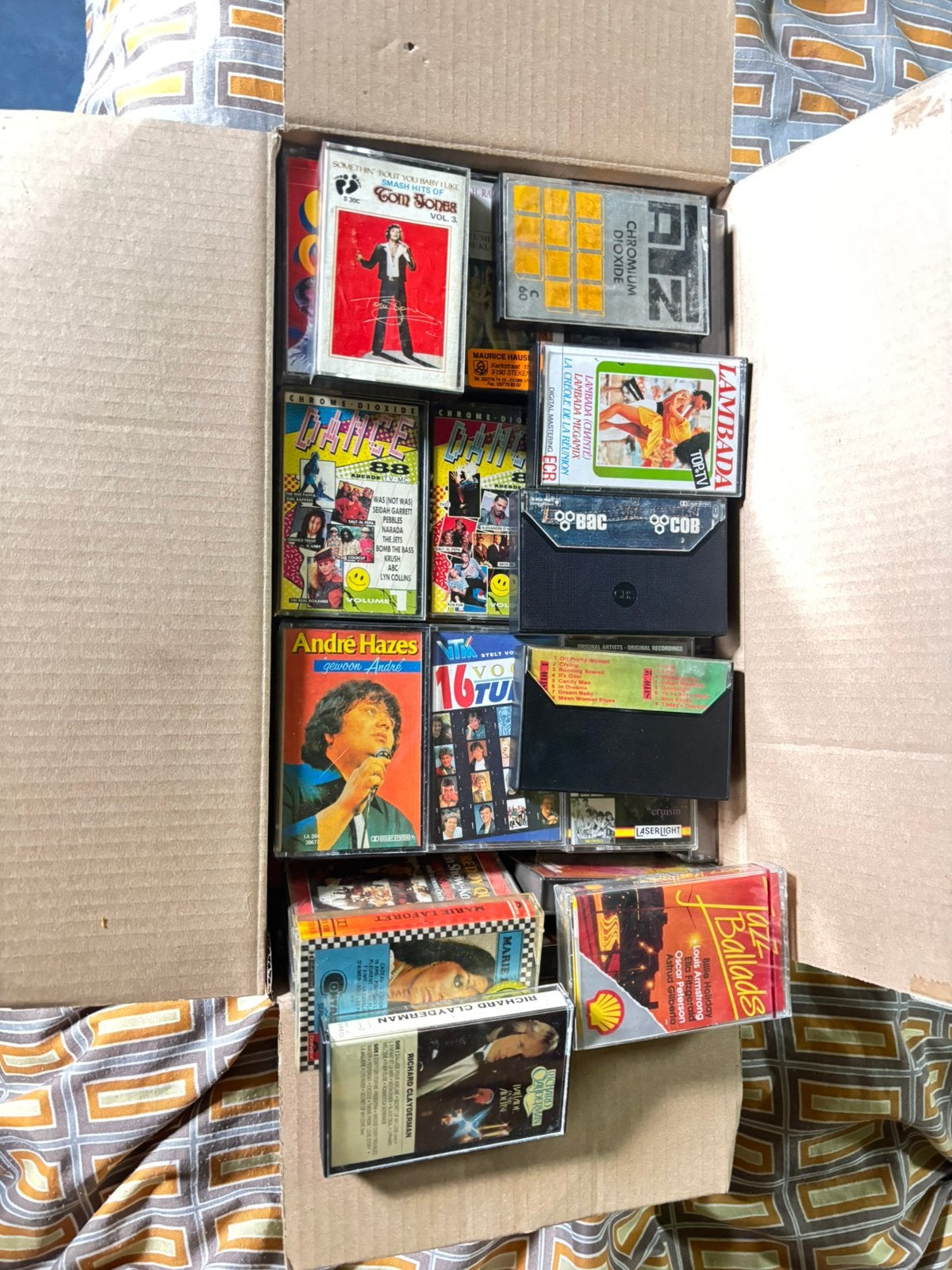 Groot lot muziek cassette’s en bewaardozen, Cd's en Dvd's, Cassettebandjes, Ophalen, Zo goed als nieuw, Klassiek