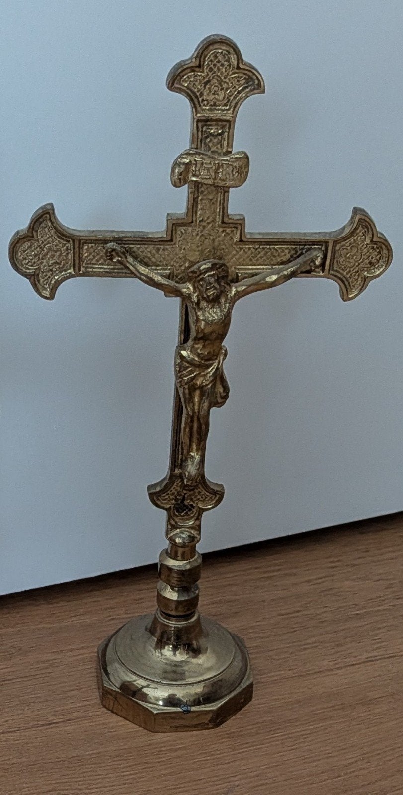 Croix d'autel en laiton antique — Néo-gothique (vers 1900) a, Antiquités & Art, Enlèvement
