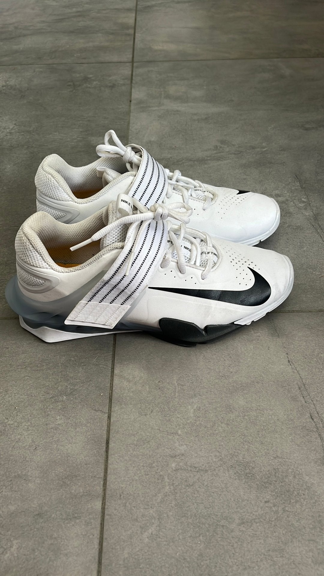 Weightlifting schoenen, Kleding | Dames, Schoenen, Wit, Overige typen, Ophalen of Verzenden, Zo goed als nieuw