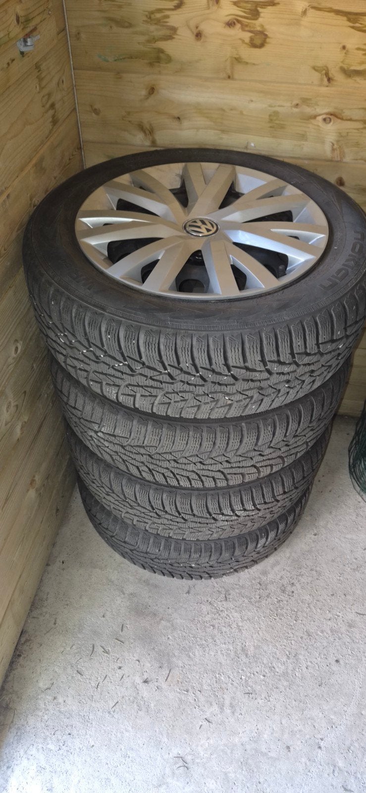 KIT JANTES PNEUS HIVER Volkswagen TAIGO OU AUTRE, Autos : Pièces & Accessoires, Pneus hiver, Pneu(s), Enlèvement, Autre