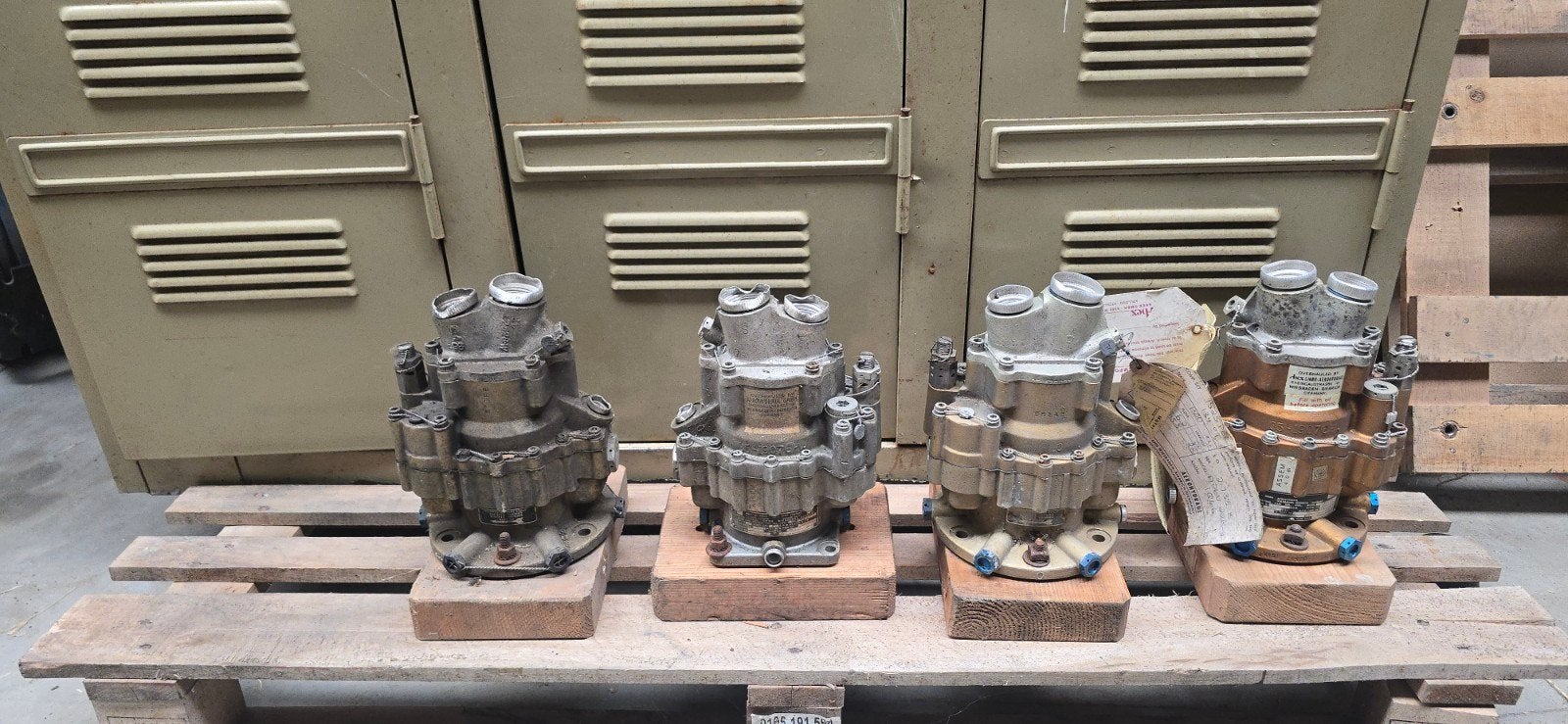 HYDRAULISCHE POMP VLIEGTUIG COLLECTORS ITEMS MANCAV, Ophalen