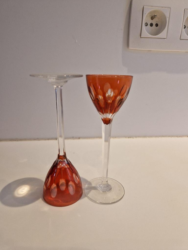 2 gekleurde glaasjes, Ophalen