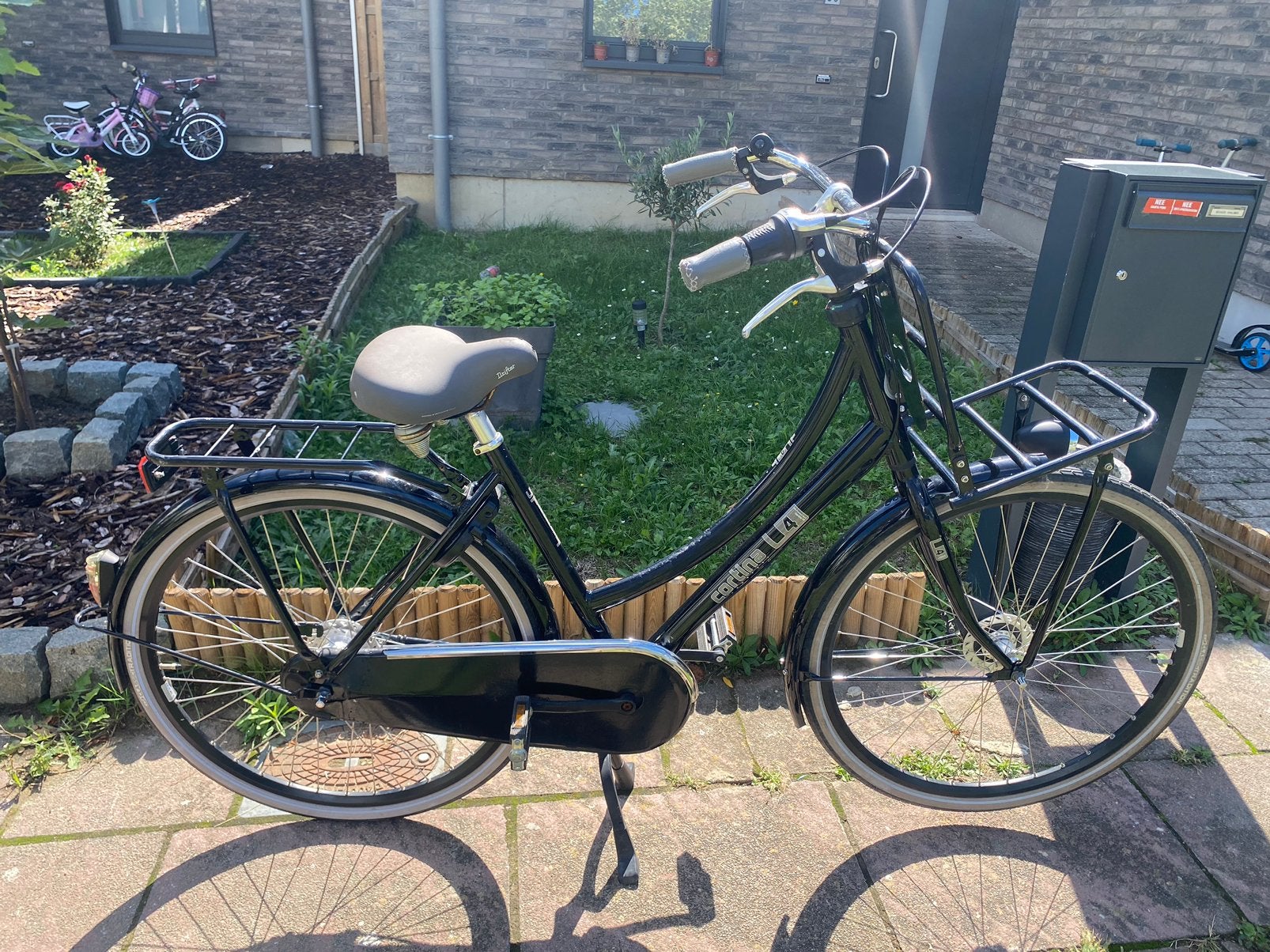 Cortina Hollandia – Vélo idéal pour étudiante, Fietsen en Brommers, Fietsen | Dames | Omafietsen, Ophalen, Zo goed als nieuw