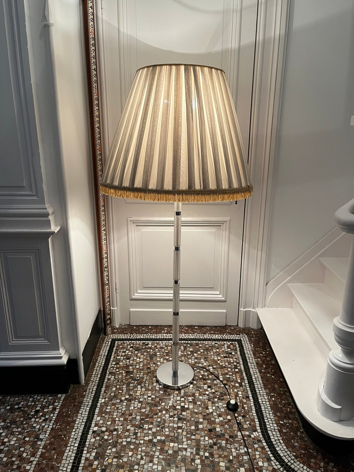 VINTAGE MIDCENTURY LAMP STAANLAMP LUCITE CHROOM REGENCY, Ophalen, Gebruikt