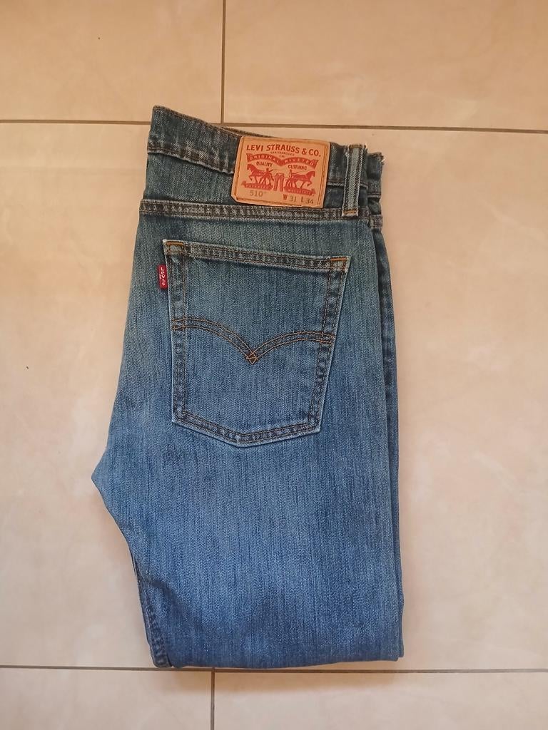 Levis jeans, Vêtements | Hommes, Pantalons, Enlèvement