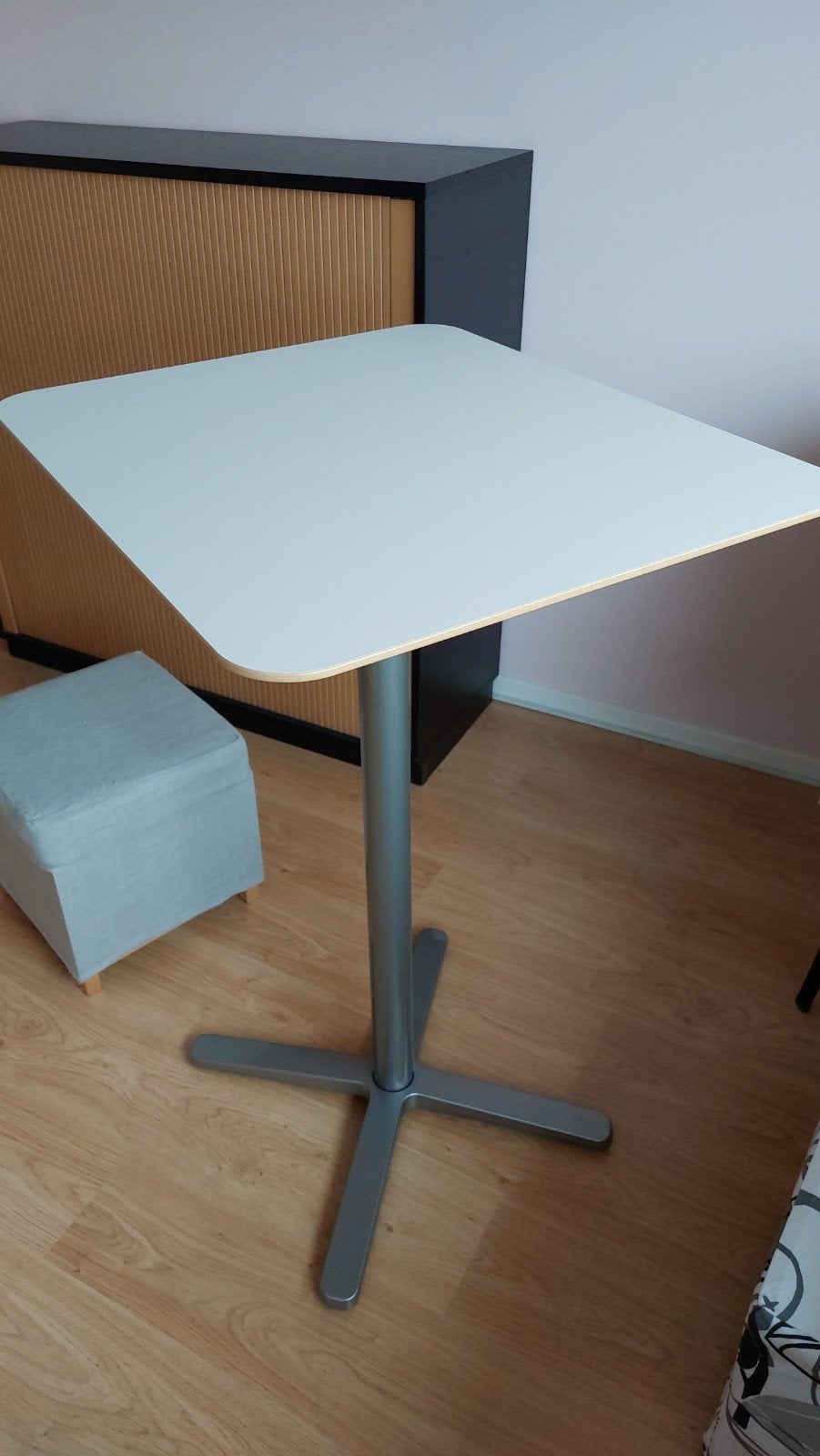 Stevige party tafel IKEA, Enlèvement, Comme neuf
