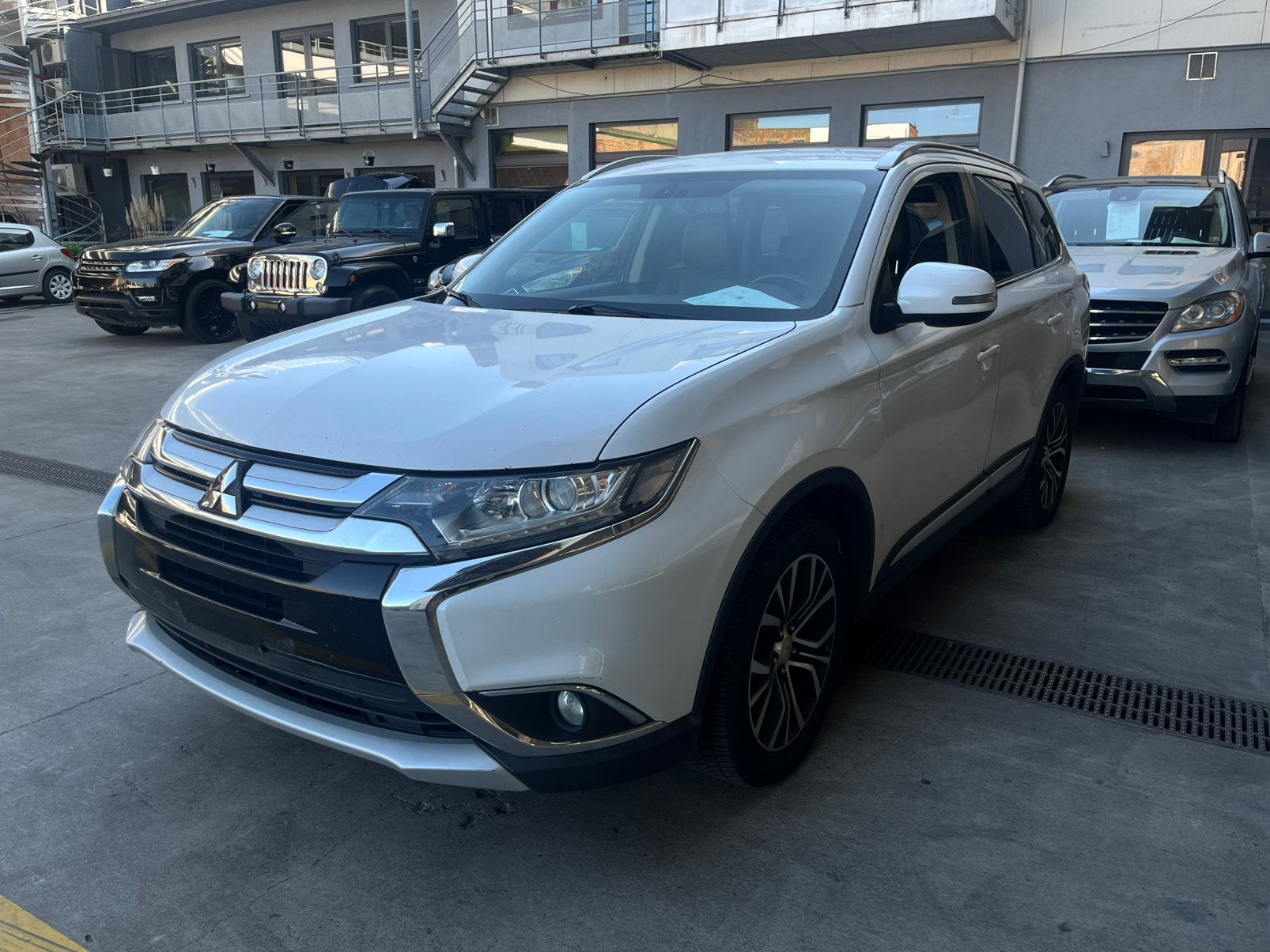 Mitsubishi outlander 2,2 diesel 4x4 7places, Auto's, Outlander, 7 zetels, Bedrijf, 4x4