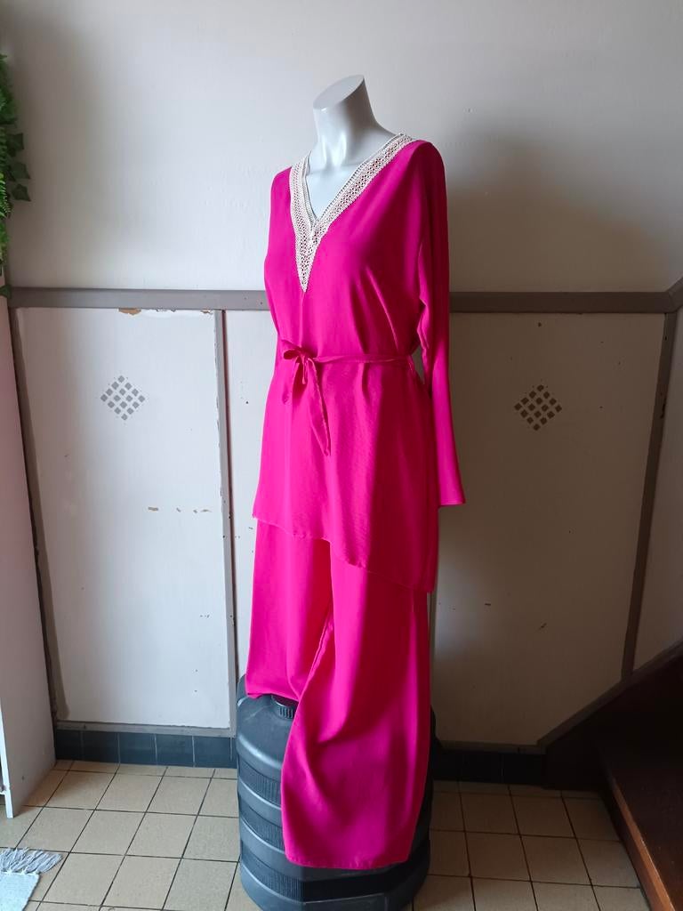 Setje tuniek + broek 42/44 NIEUW, Kleding | Dames, Ophalen of Verzenden, Nieuw