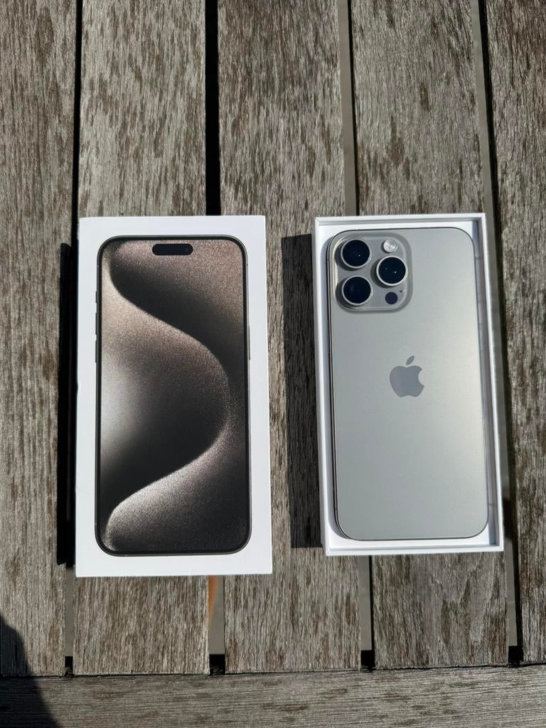 iPhone 15 Pro Max 256 Go en titane naturel, 256 GB, Gris, IPhone 15 Pro Max, Utilisé