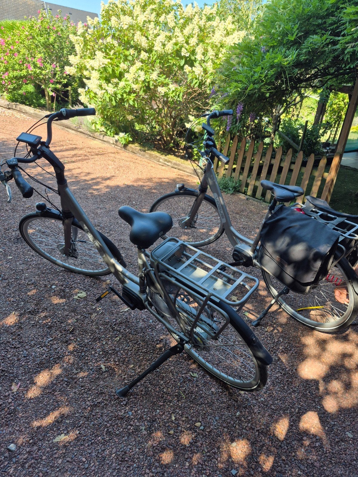 2 elektrische fietsen zo goed als nieuw, Ophalen, Zo goed als nieuw