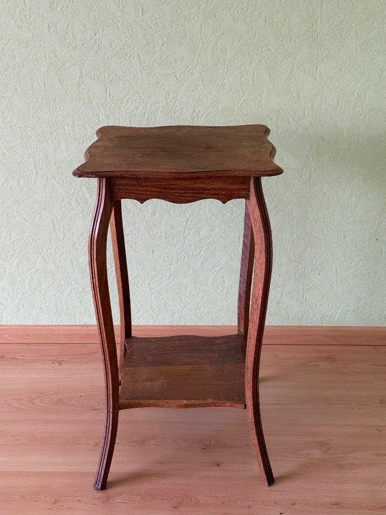 Petite table, Enlèvement