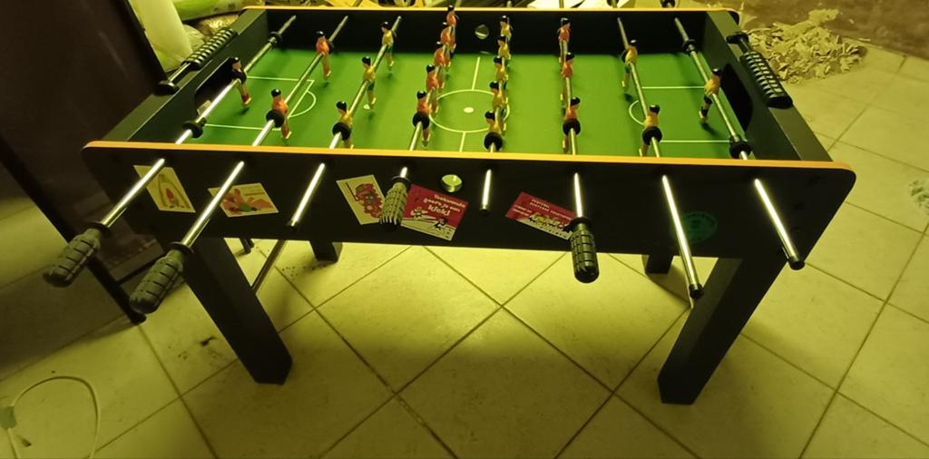 Voetbaltafel kinderen., Ophalen