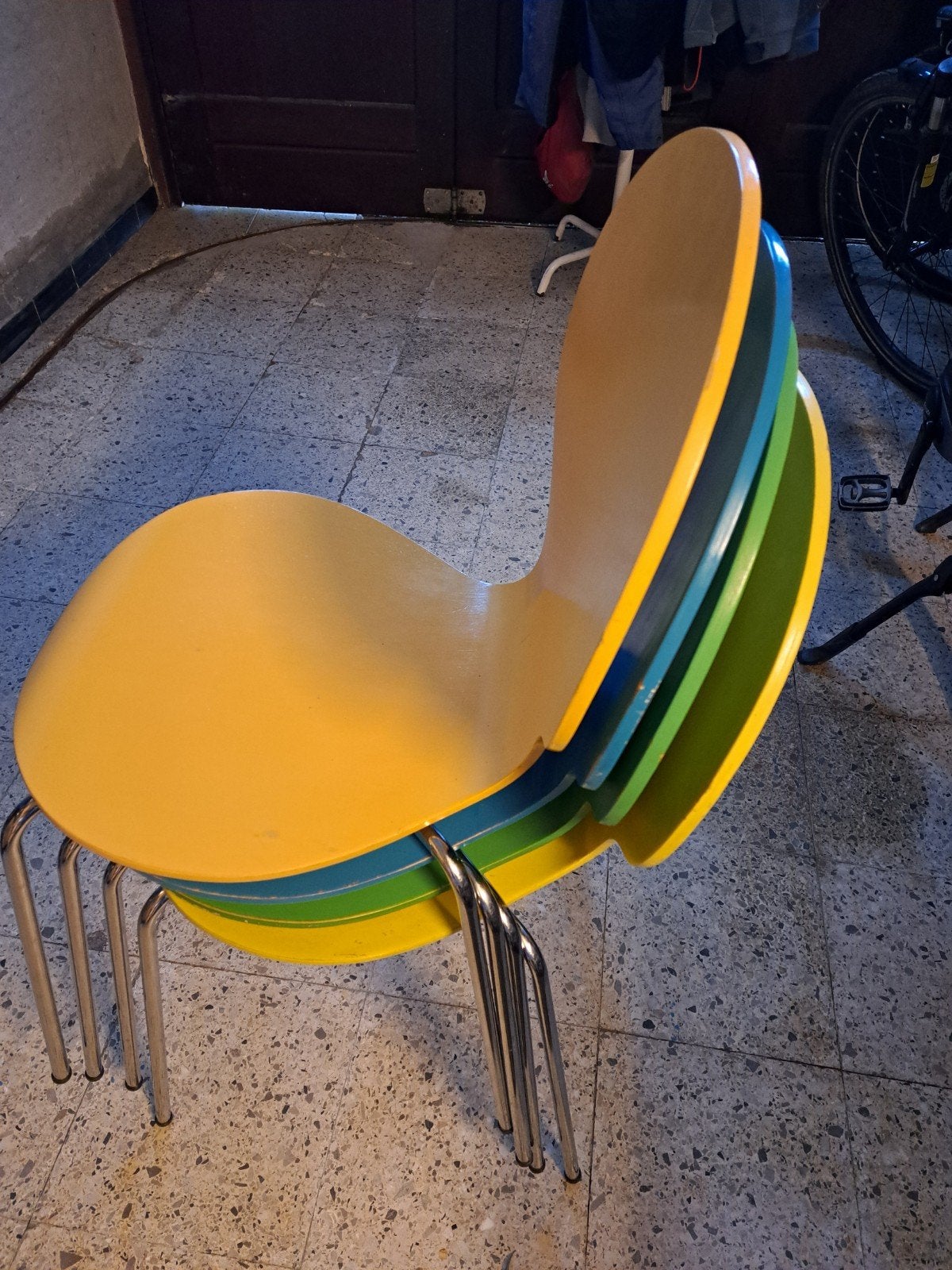 gekleurde vlinderstoelen, Huis en Inrichting, Ophalen