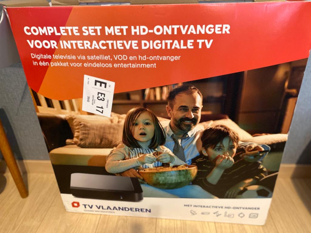 Complete set met HD ontvanger en schotelantenne, TV, Hi-fi & Vidéo, Antennes paroboliques, Enlèvement, Antenne (parabolique)