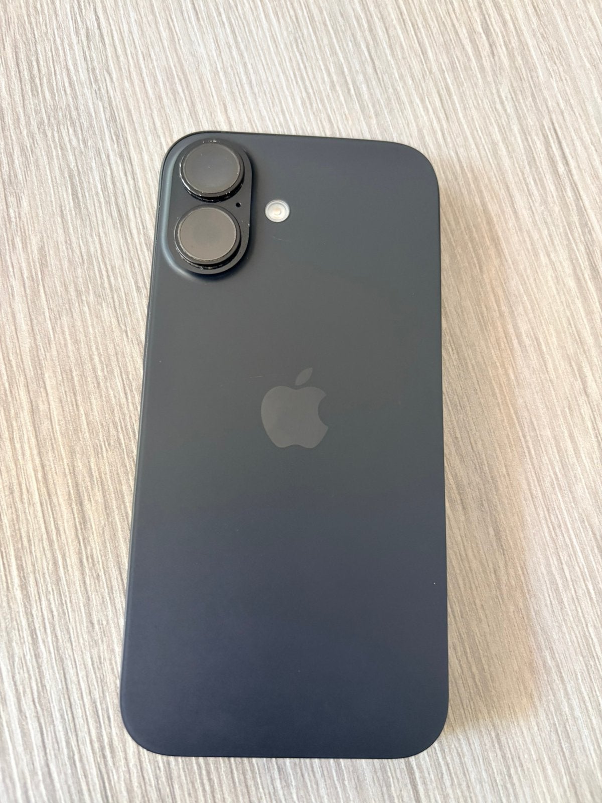Pièces d’origine Iphone 16 (vitre arrière), Enlèvement, Comme neuf, Apple, IPhone 16