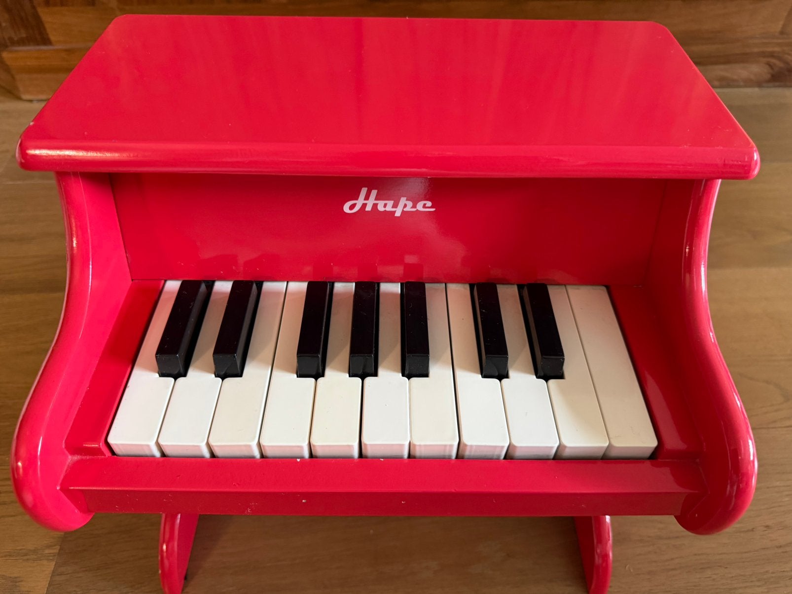 Piano en bois Hape pour enfant – bon état, Enlèvement, Utilisé