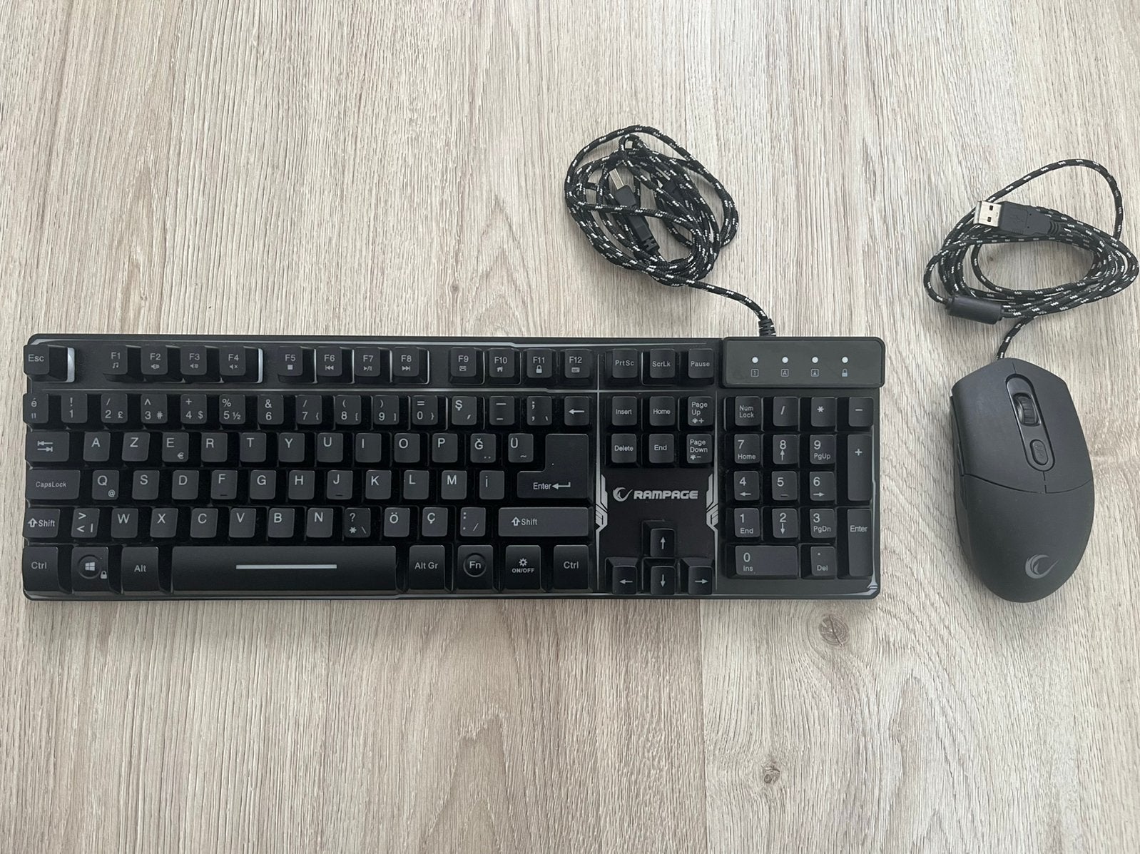 Gaming Keyboard & Muis RGB, Ophalen, Zo goed als nieuw, Gaming toetsenbord