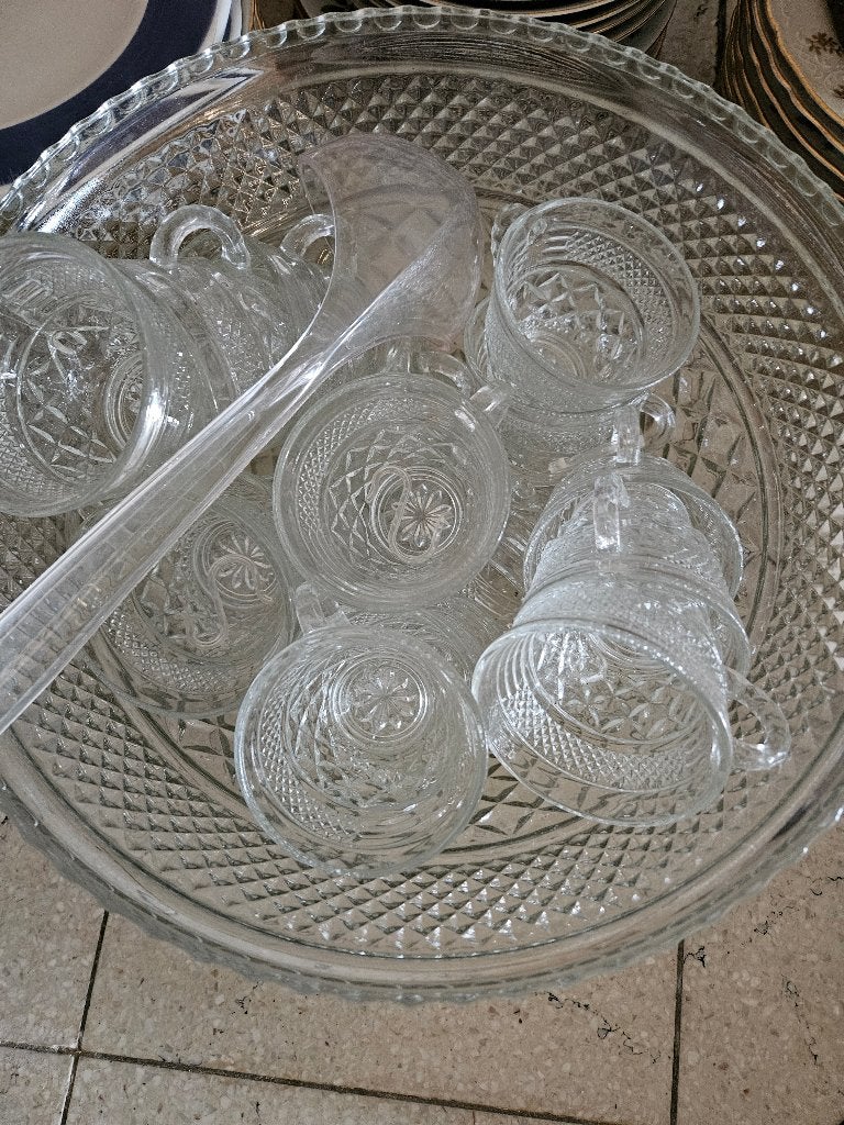Glazen kom en glaasjes voor cocktail/ sangria, Ophalen