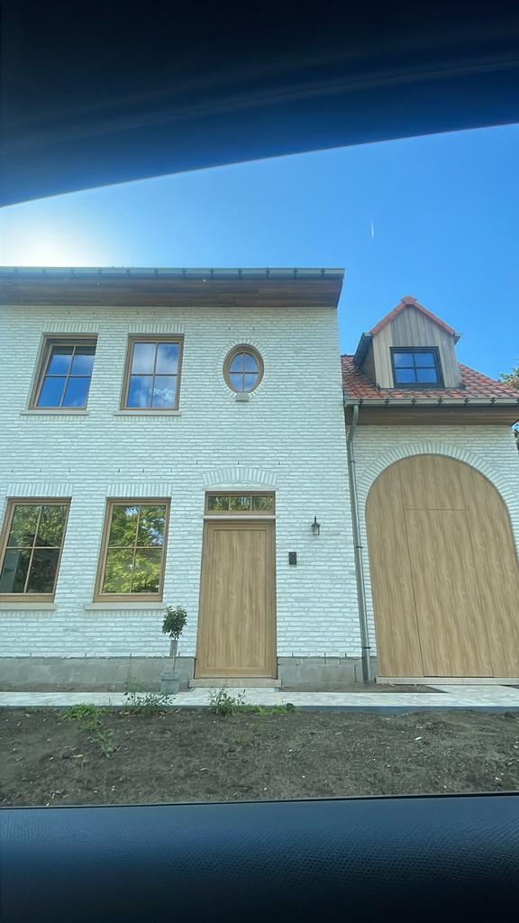 Nelissen - Nevoso gevelsteen, Ophalen, Nieuw, Bakstenen
