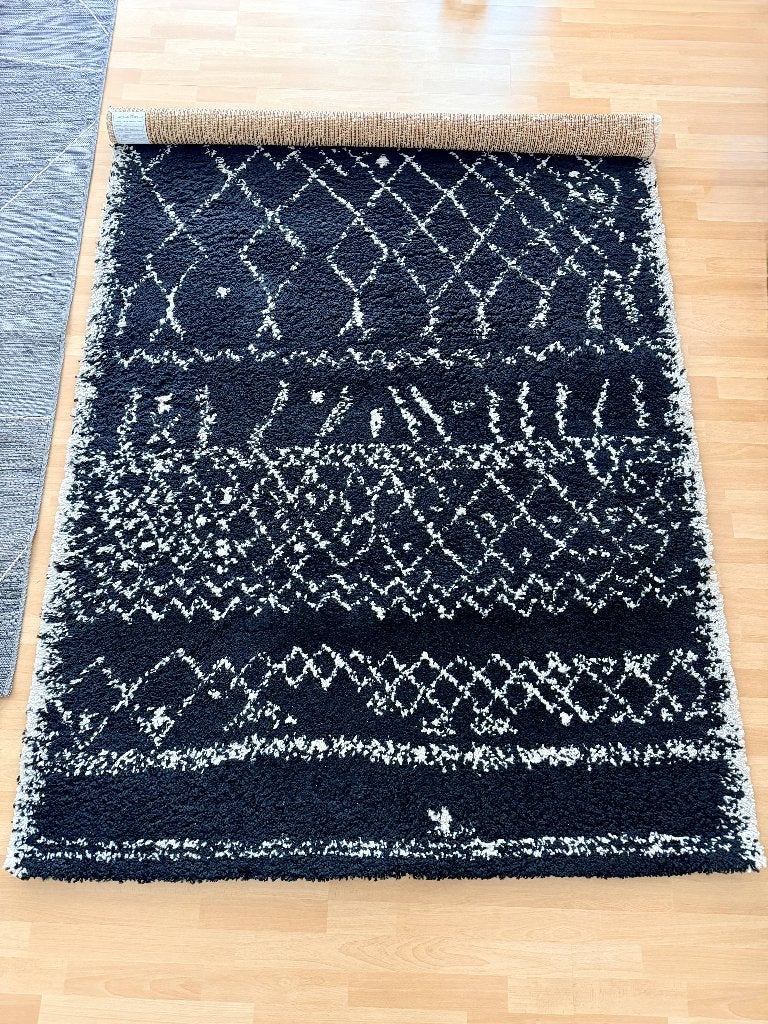 Tapis noir et blanc style berbère – 236  163 cm, Maison & Meubles, 200 cm ou plus, 150 à 200 cm, Enlèvement, Utilisé