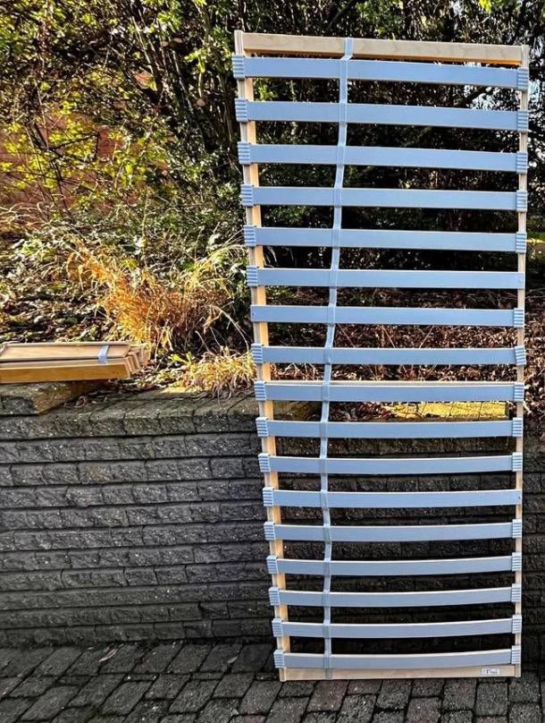 Schitterende nieuwe Sultan Lödingen 70cm/200cm lattenbodem, Huis en Inrichting, Ophalen, Zo goed als nieuw