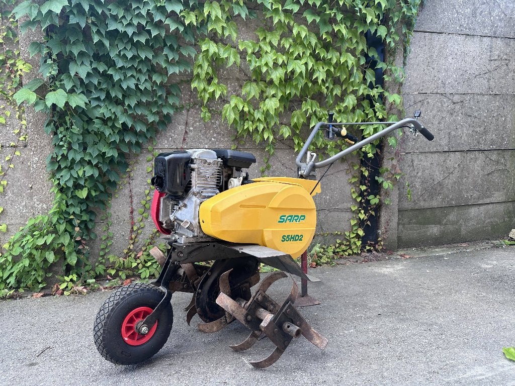 Sterke Sarp Tuinfrees te koop (Honda), Doe-het-zelf en Bouw, Gereedschap | Freesmachines, Zo goed als nieuw, Benzine, Tuinfrees