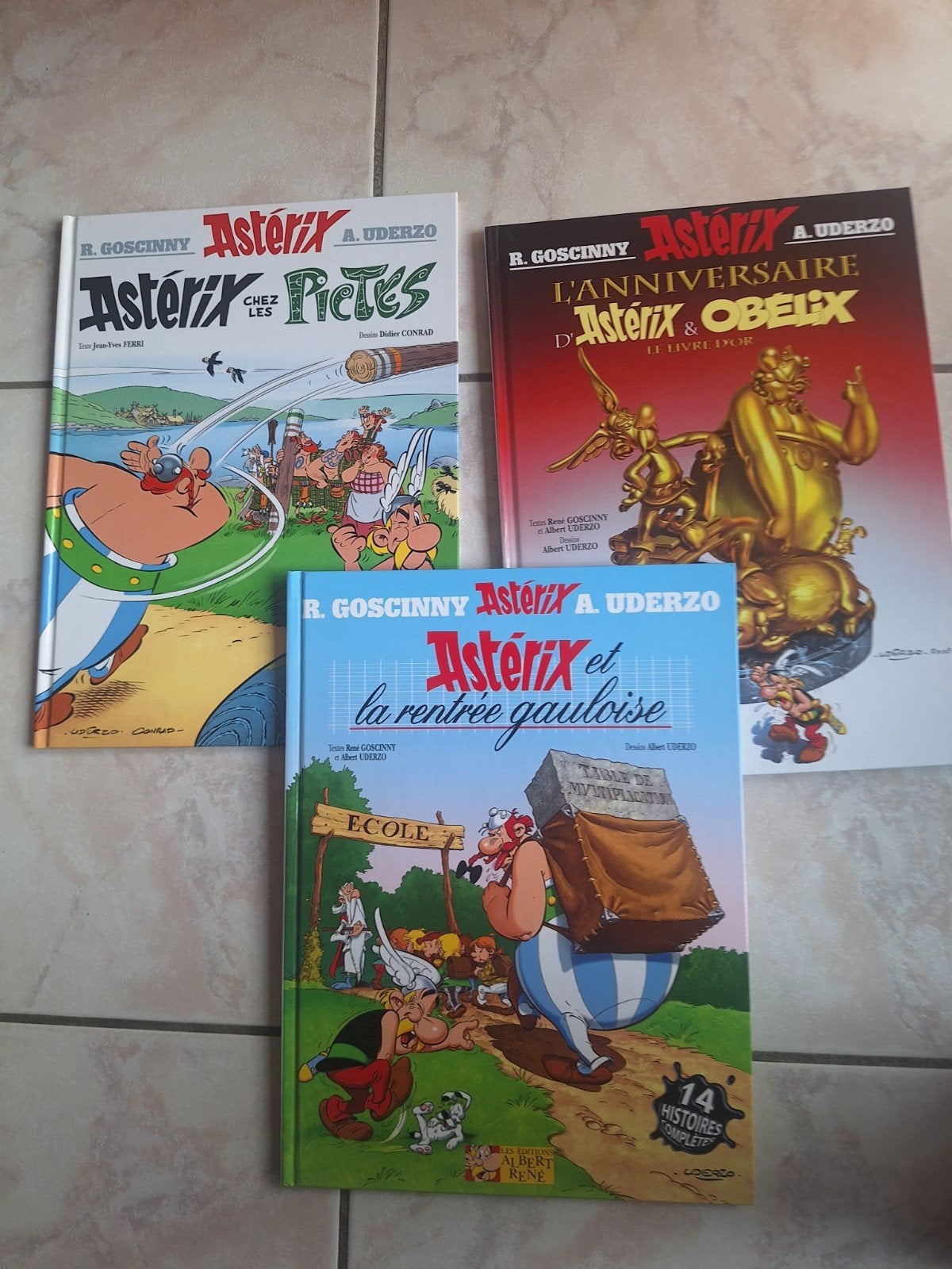Lot de 3 Bd Astérix dont 2 Eo pour 16€, Plusieurs BD, Enlèvement, Comme neuf