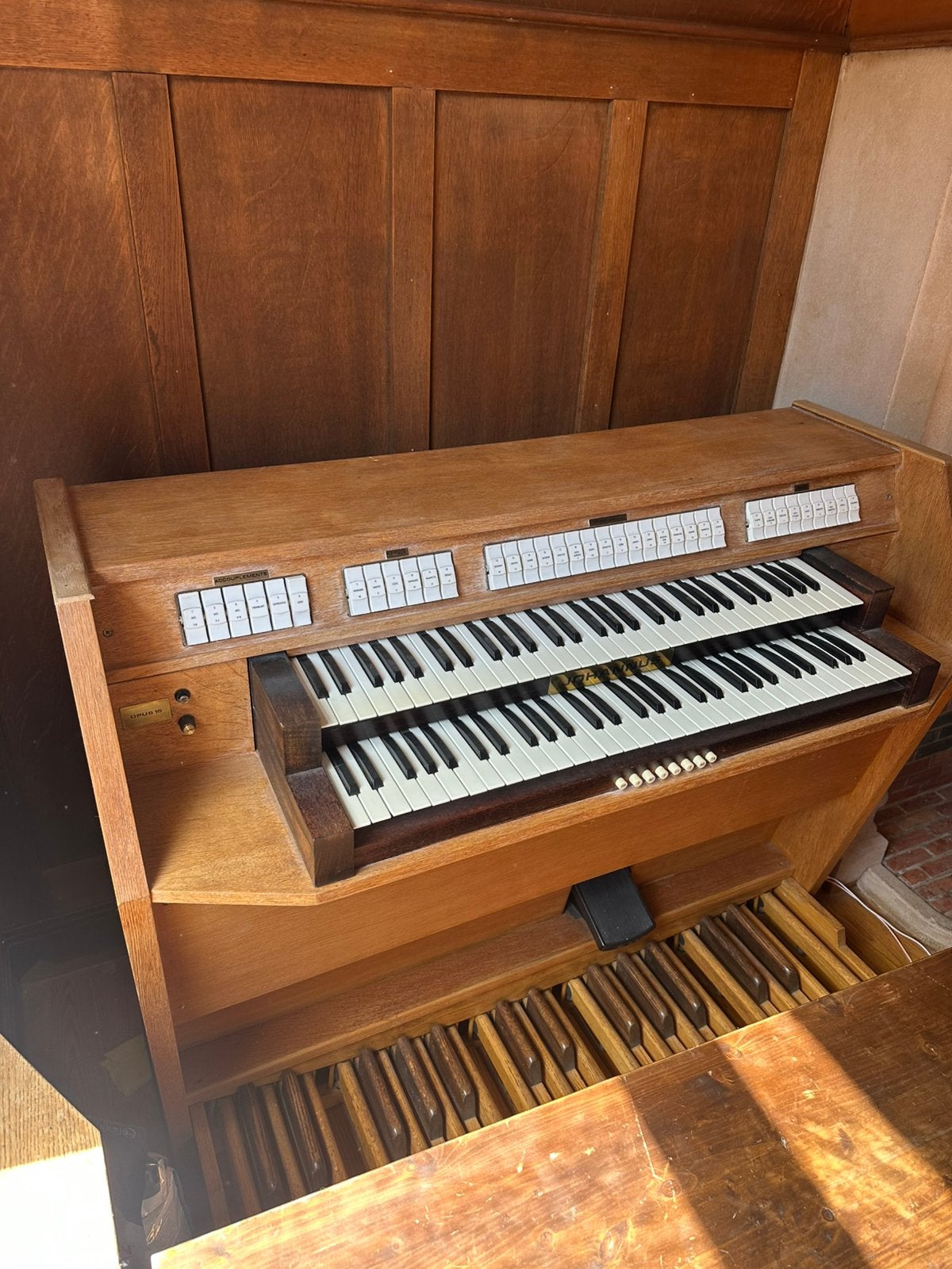 Orgue JOHANUS Opus 15 + banc, Muziek en Instrumenten, Orgels, Ophalen, Zo goed als nieuw, Orgel
