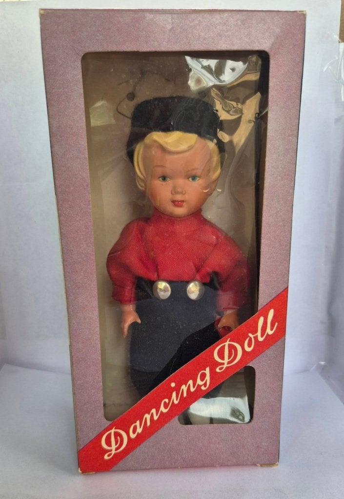 Dancing Doll Western Germany., Collections, Poupées, Enlèvement ou Envoi, Comme neuf, Poupée