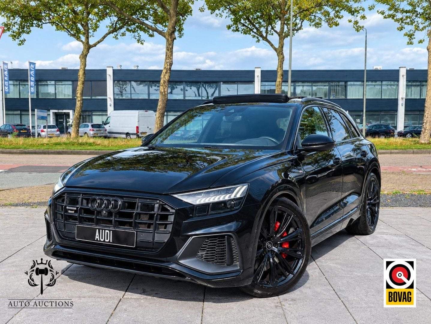 Audi Q8 60 TFSI e quattro Competition Panodak | RS Valcona L, Autos, Achat, Entreprise, Noir, Automatique
