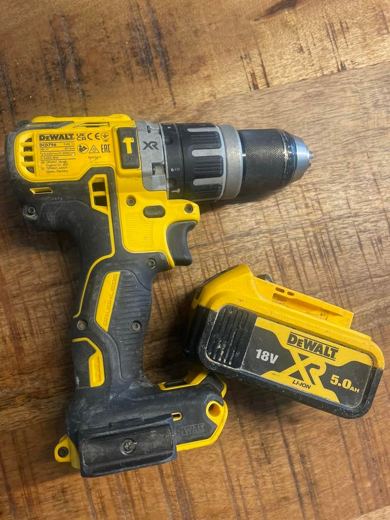 Dewalt Perçeuse visseuse + 2 batteries 5AH, Ophalen, Gebruikt, Overige typen, Variabele snelheid