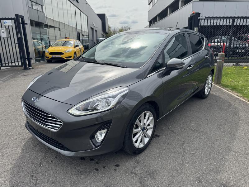 Ford Fiesta Titanium 1.0 Ecoboost OC0716 *58820, Auto's, Handgeschakeld, Fiësta, Stuurwielverwarming, Zilver of Grijs