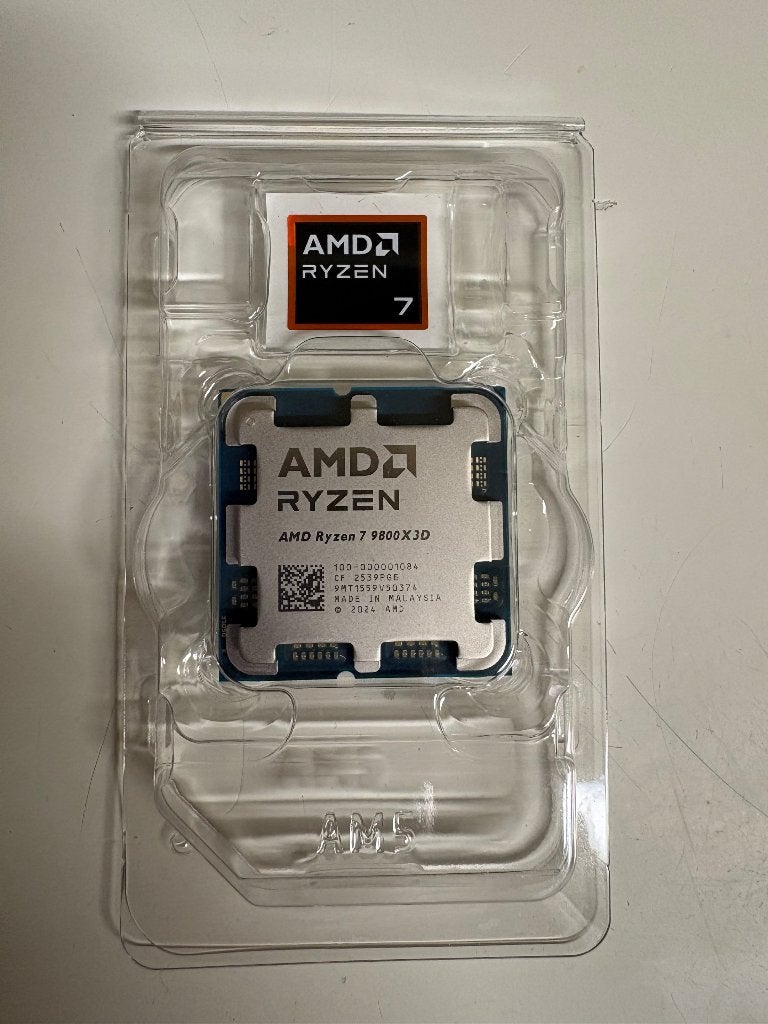 AMD Ryzen 7 9800x3D processor, Computers en Software, Zo goed als nieuw, AMD Ryzen 7, 4 Ghz of meer, 8-core