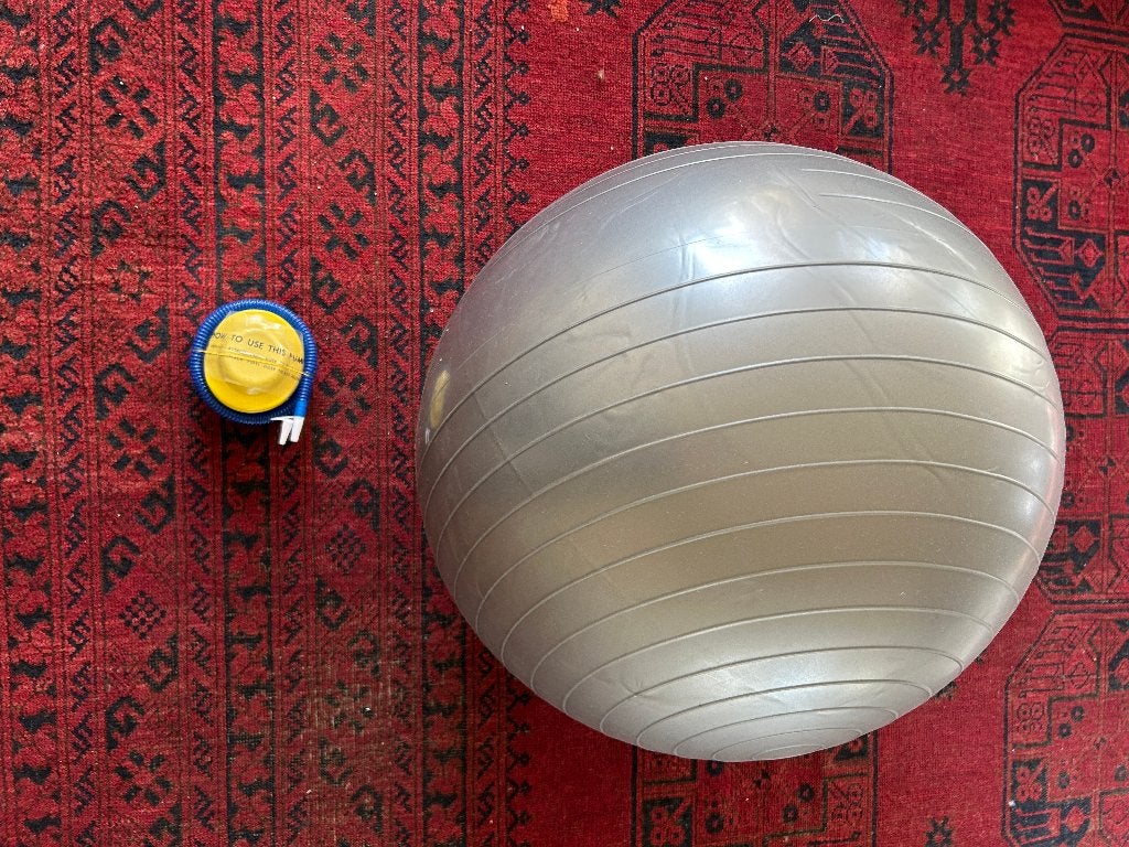 fitness-yoga-pilates bal met handmatige pomp, Sport en Fitness, Fitnessmaterialen, Ophalen of Verzenden, Nieuw, Fitnessbal
