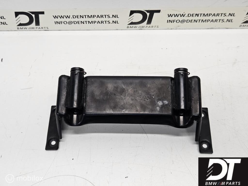 Beugel hoofdsteun achter midden BMW 5-serie E39 52208176175, Enlèvement ou Envoi, Utilisé, BMW, BMW