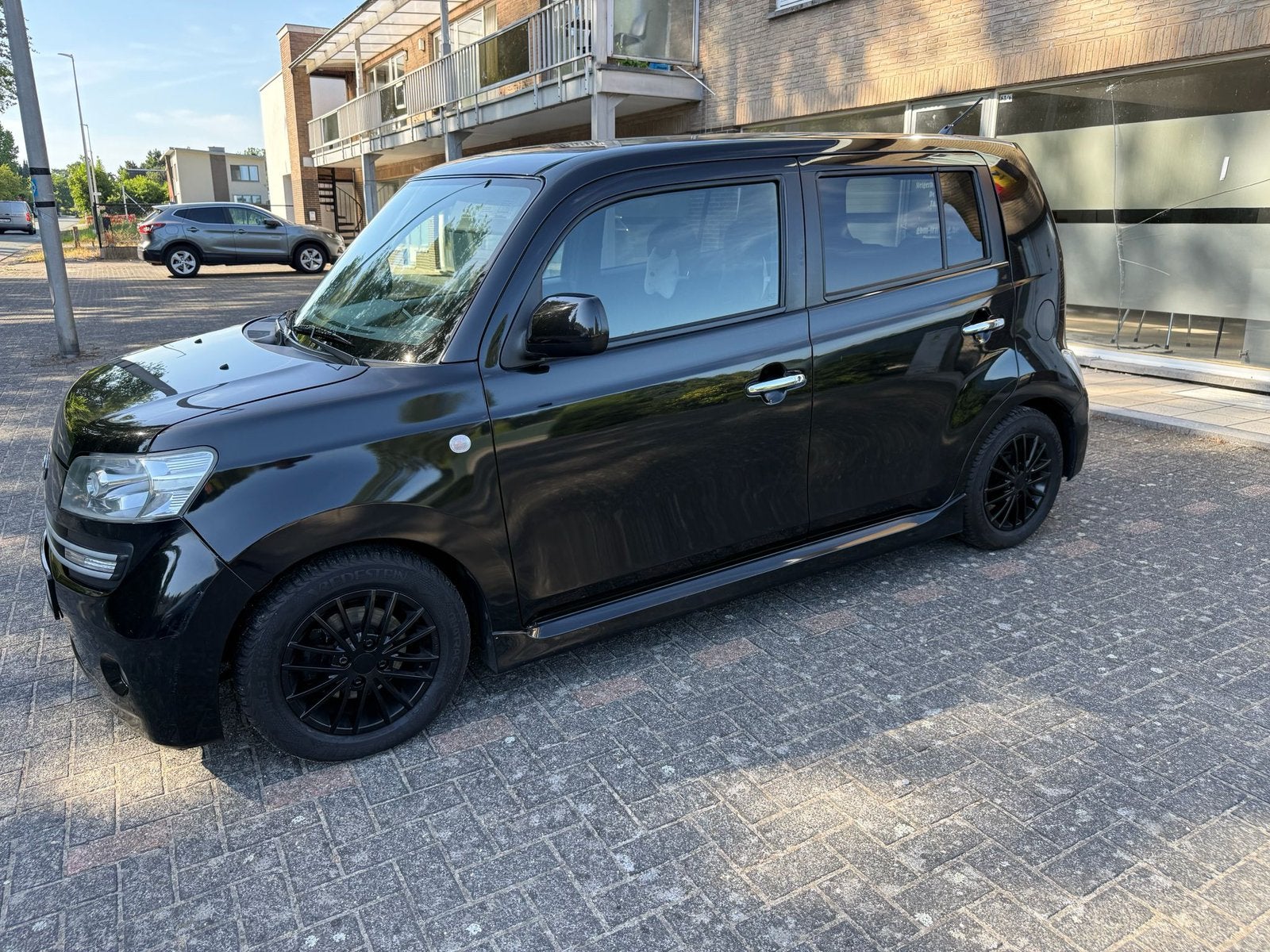 Daihhs Materie Black Edition, Auto's, Automaat, Stof, 1498 cc, 4 cilinders