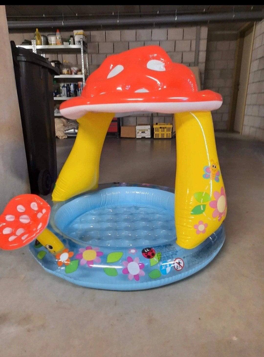 Baby zwembad, Ophalen
