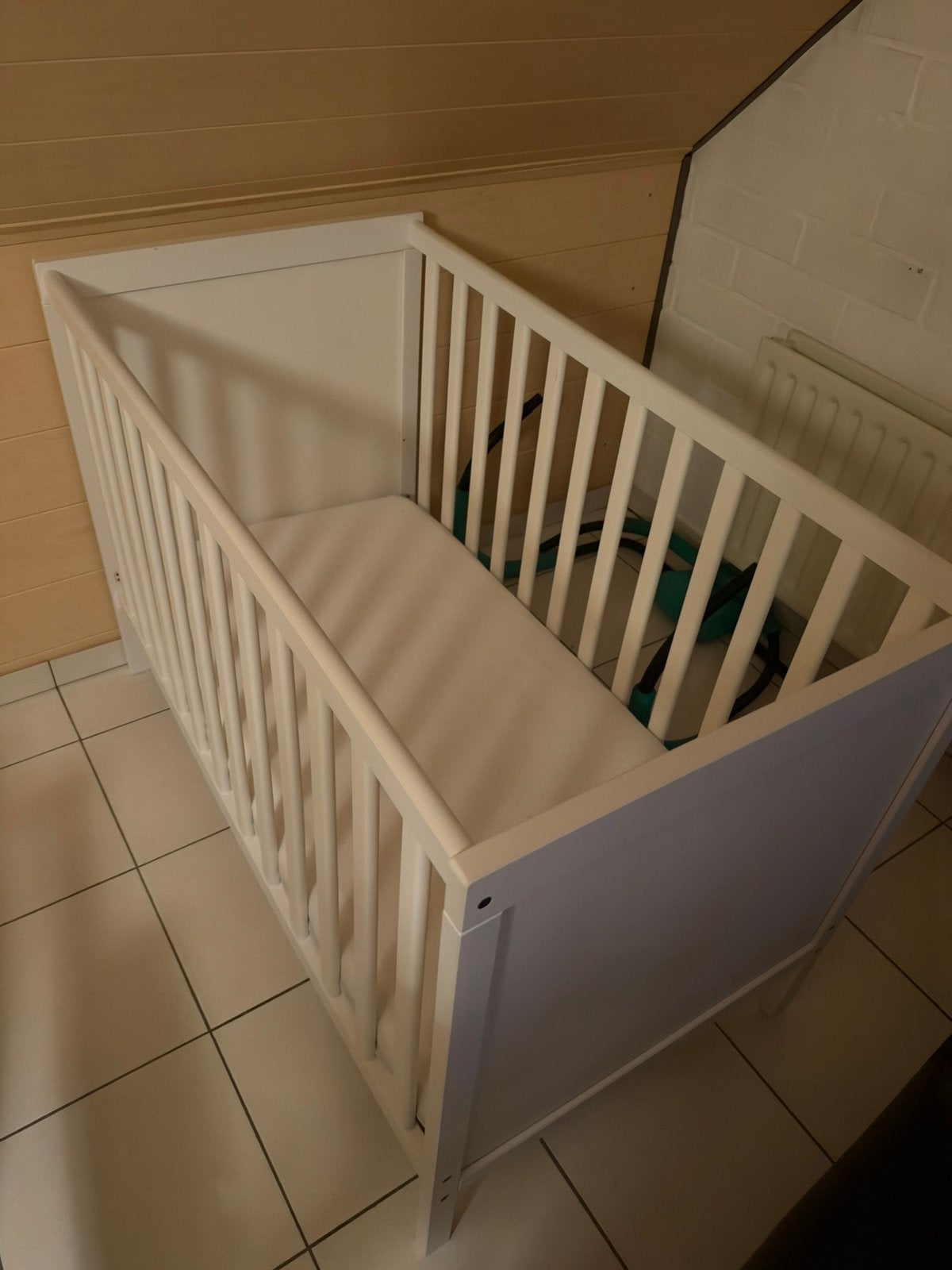Baby bed met aerosleep matras, Ophalen, 70 tot 85 cm, 140 tot 160 cm, Zo goed als nieuw