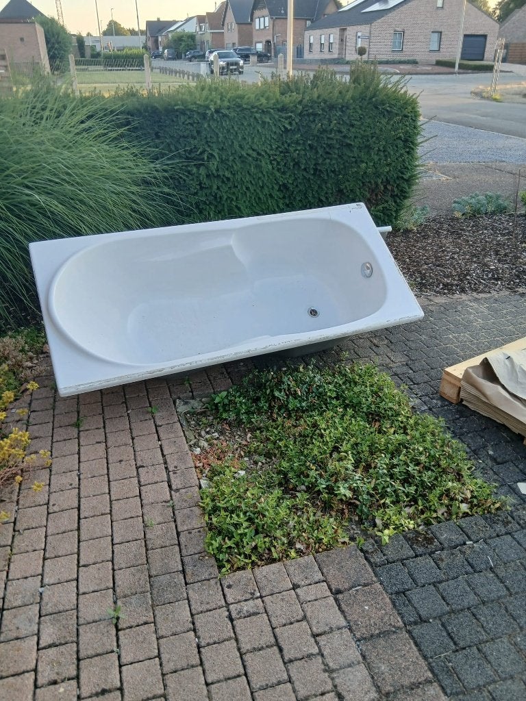 Ligbad en douchescherm, Ophalen