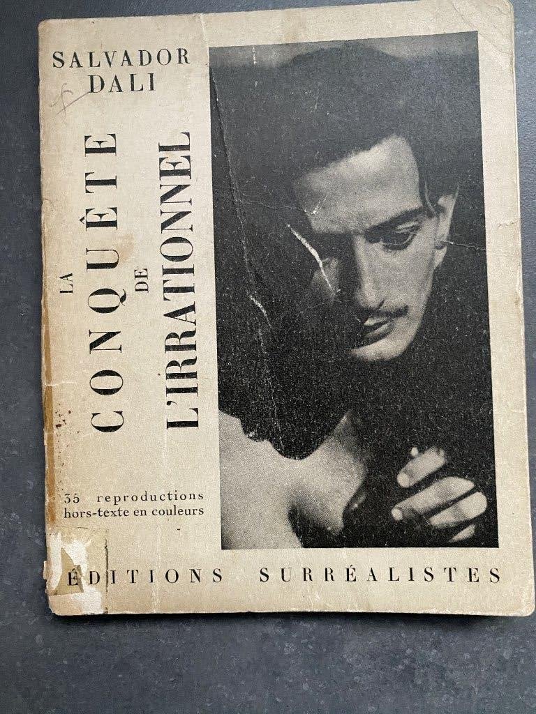 DALI Salvador. LA CONQUÊTE DE L'IRRATIONNEL Surréalisme 1935, Antiek en Kunst, Ophalen of Verzenden
