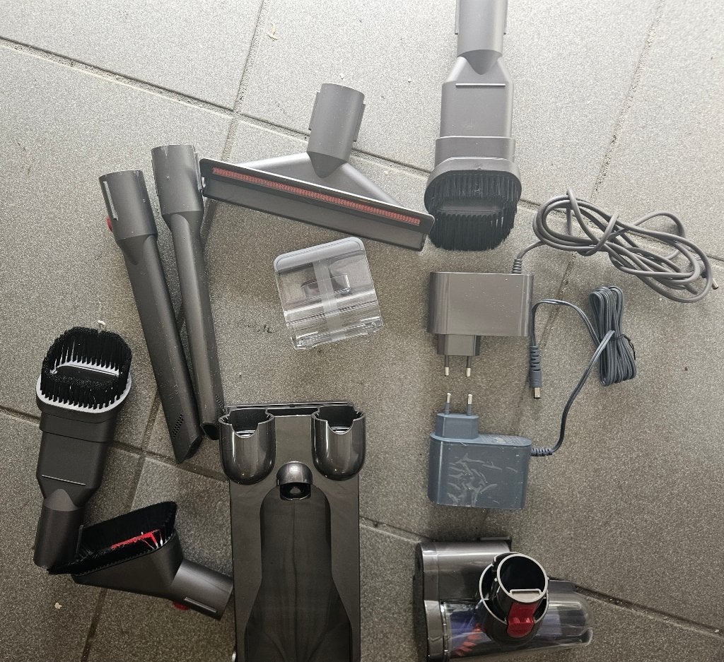 Lot accessories dyson v15, Electroménager, Enlèvement, Dyson