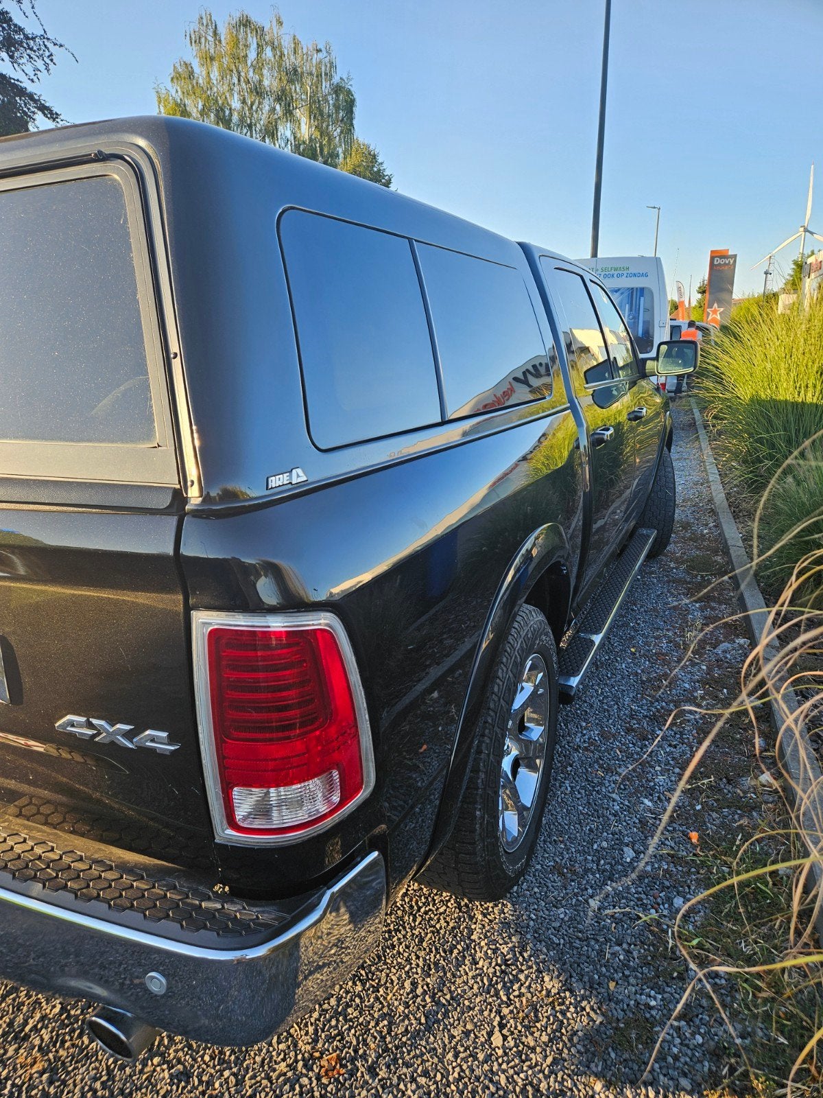 dodge RAM larami 5700 cc ,zwart full option ,lpg 200 l, Ophalen, Dodge