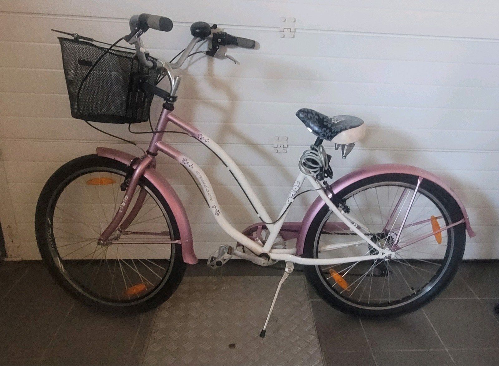 Vrouwenfiets helemaal in orde. Goede staat met mandje, Ophalen