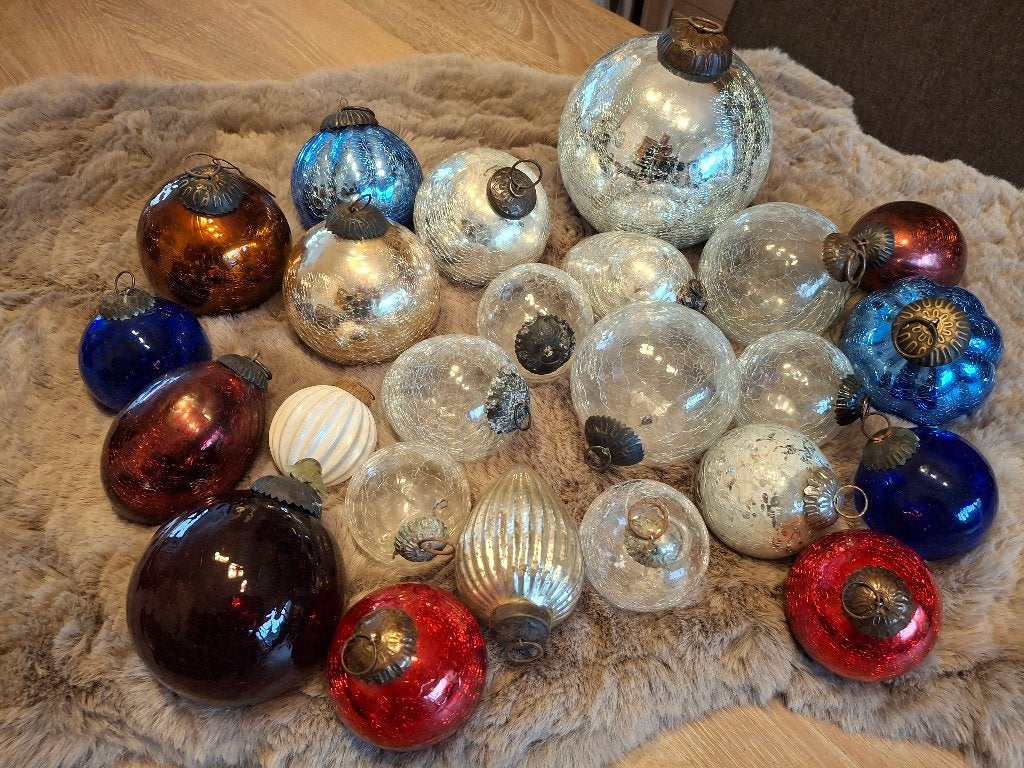 Craquelé  kerstballen, Ophalen