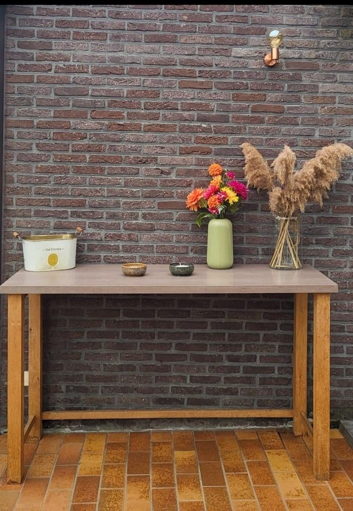 Prachtige bartafel, Ophalen, Gebruikt
