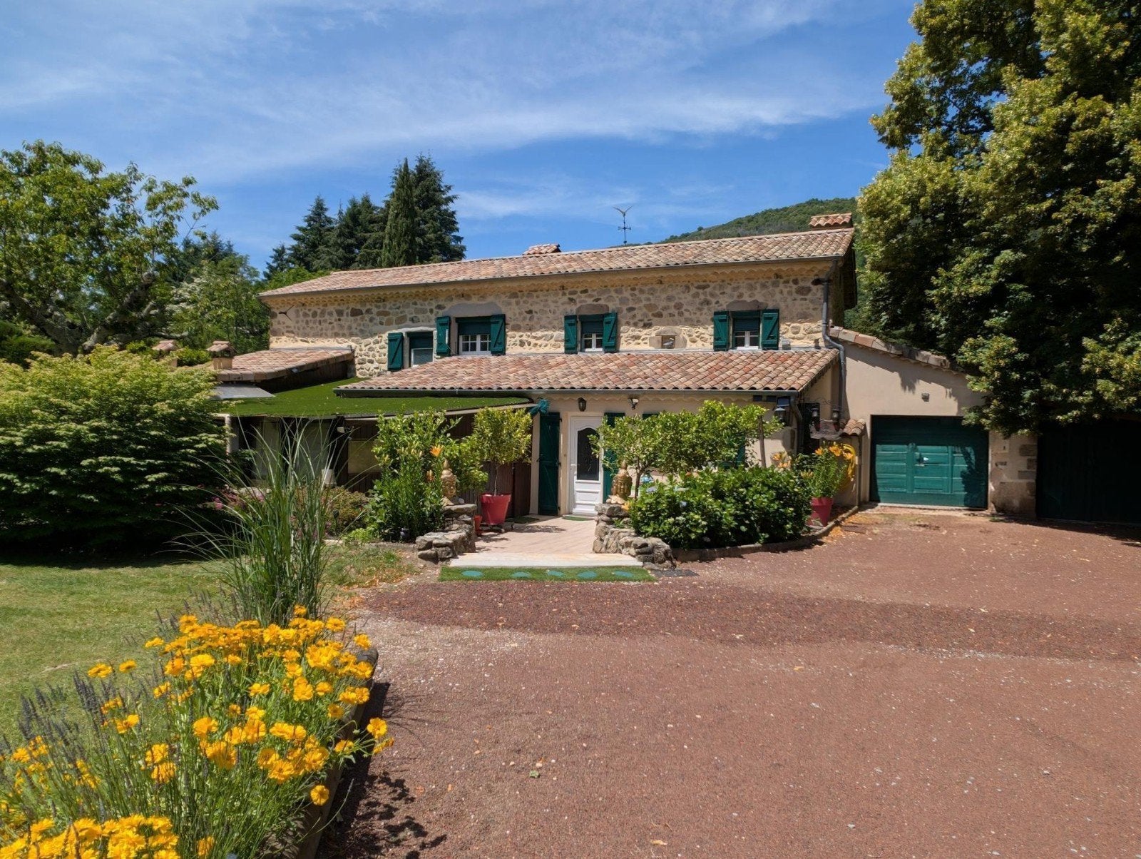 Mas en Ardèche avec piscine - terrain 8620m2, 165 m², 4 pièces, Autres types, France