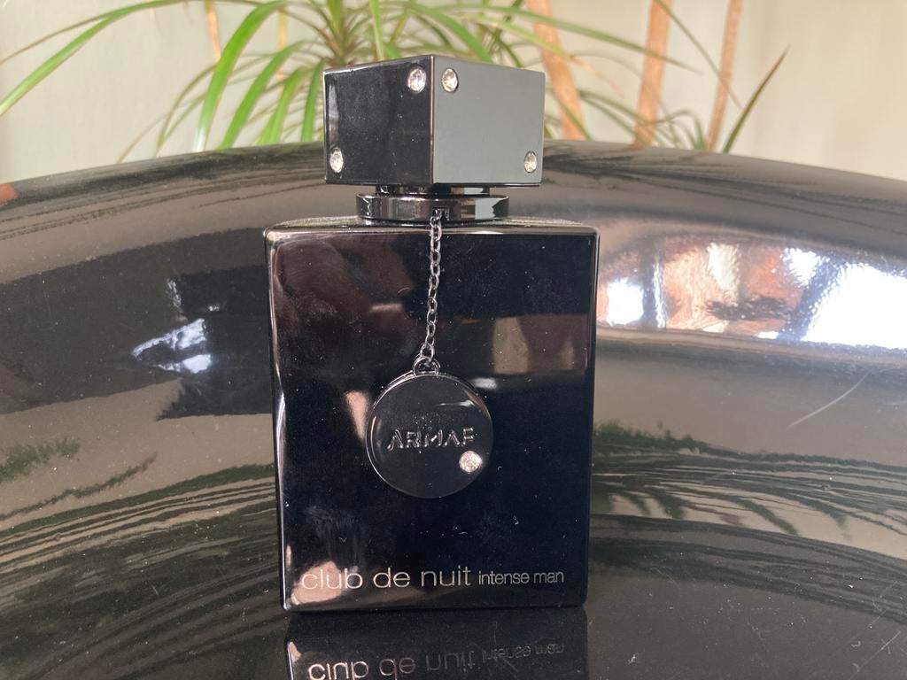 Club De Nuit Intense Man van Armaf EDT 100ml parfum heren, Verzamelen, Parfumverzamelingen, Ophalen, Zo goed als nieuw, Parfumfles