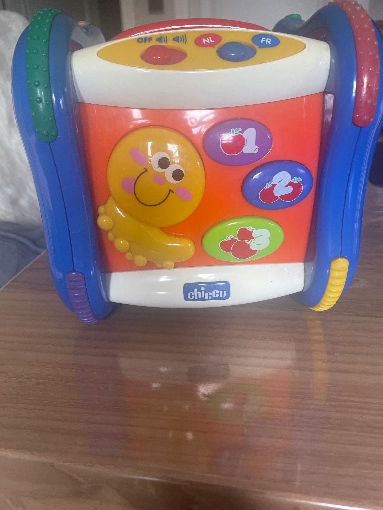 Speelkubus chicco, Ophalen of Verzenden, Gebruikt, Ontdekken, Met geluid